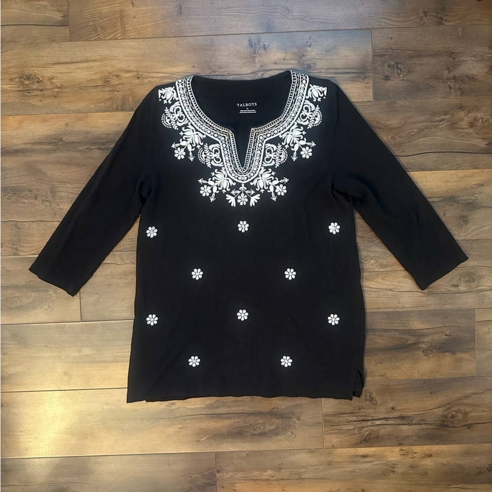 Talbots Embroidered Tunic Top Black White Floral Boho 3/4 Sleeve Size M - Picture 1 of 7